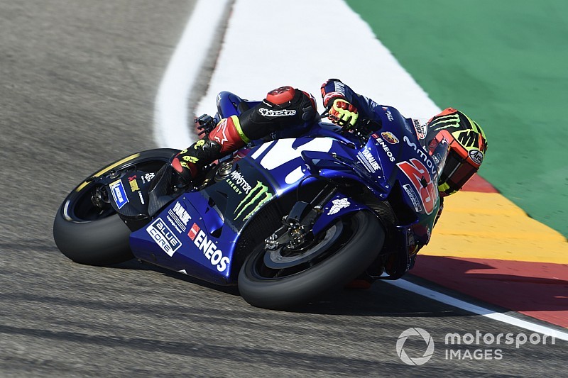 Viñales y Rossi lideran el primer ensayo libre en Buriram en plena crisis de Yamaha