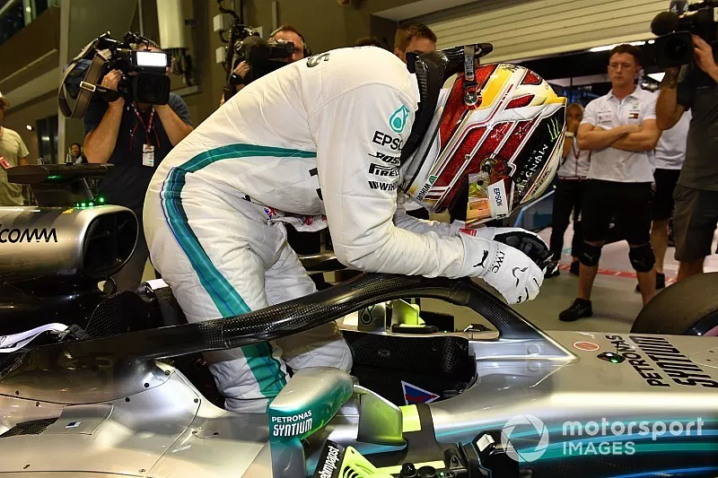 Pole sitter Lewis Hamilton, Mercedes-AMG F1 W09 celebrates in parc ferme 
