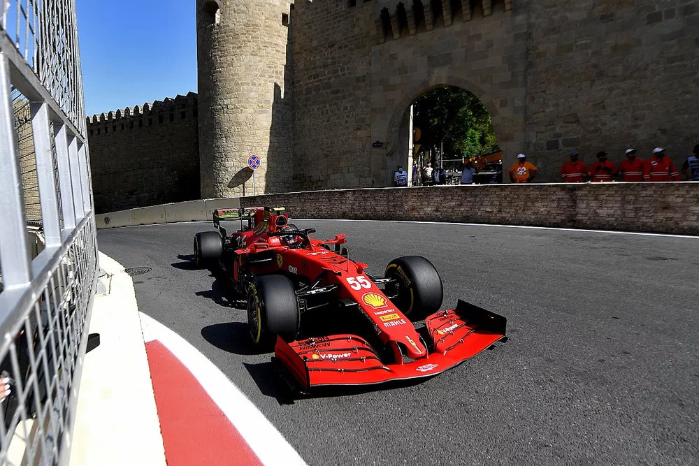 21022-azerbaijan-gp-friday-gallery