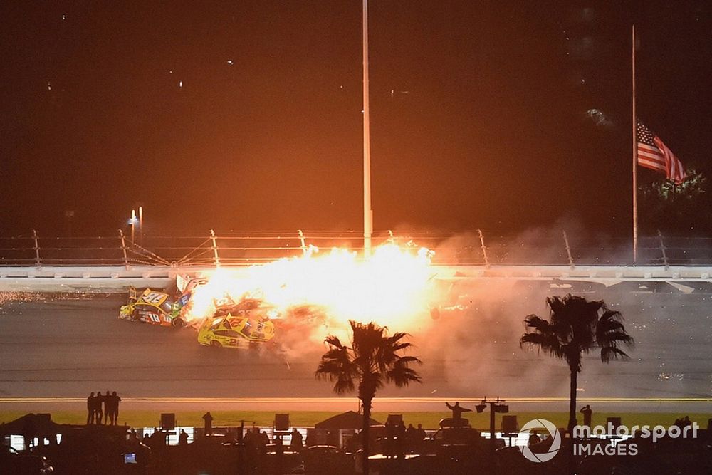 Big One en la última vuelta