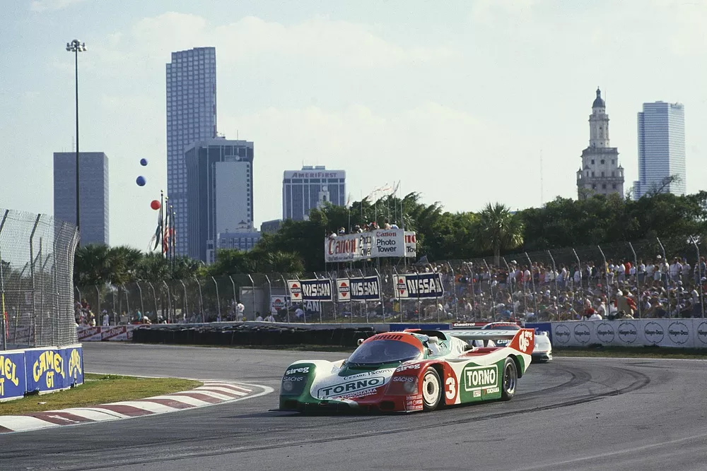 Oscar Larrauri, Massimo Sigala, Porsche 962