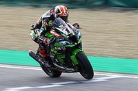 Rea gana la superpole race por delante de Davies y Bautista
