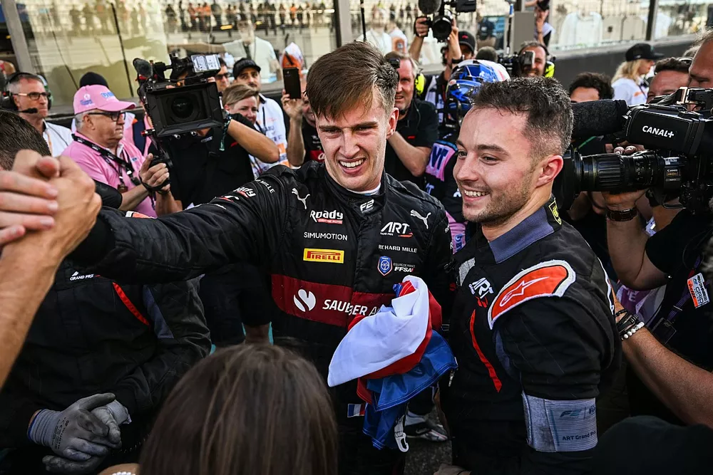 Champion Theo Pourchaire, ART Grand Prix