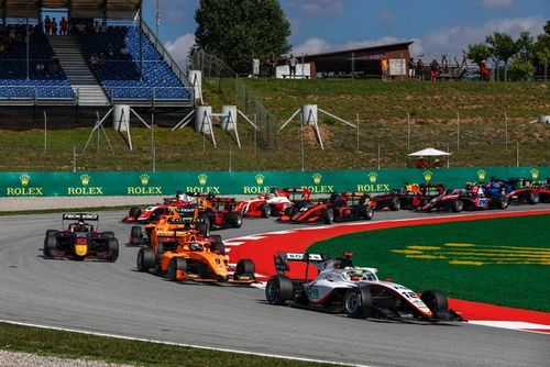F3 España: Boya hereda la victoria tras choque entre Ramos y Meguetounif