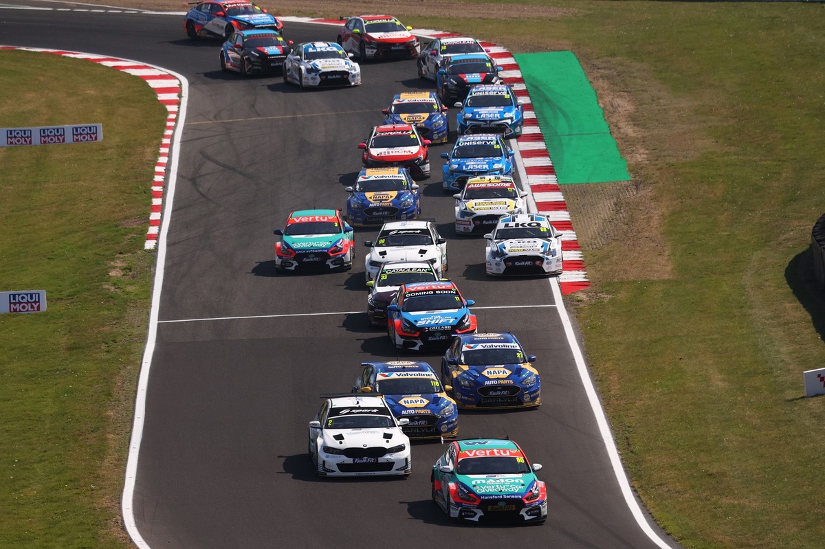 BTCC Brands Hatch: Ingram takes first win of 2026 in race three