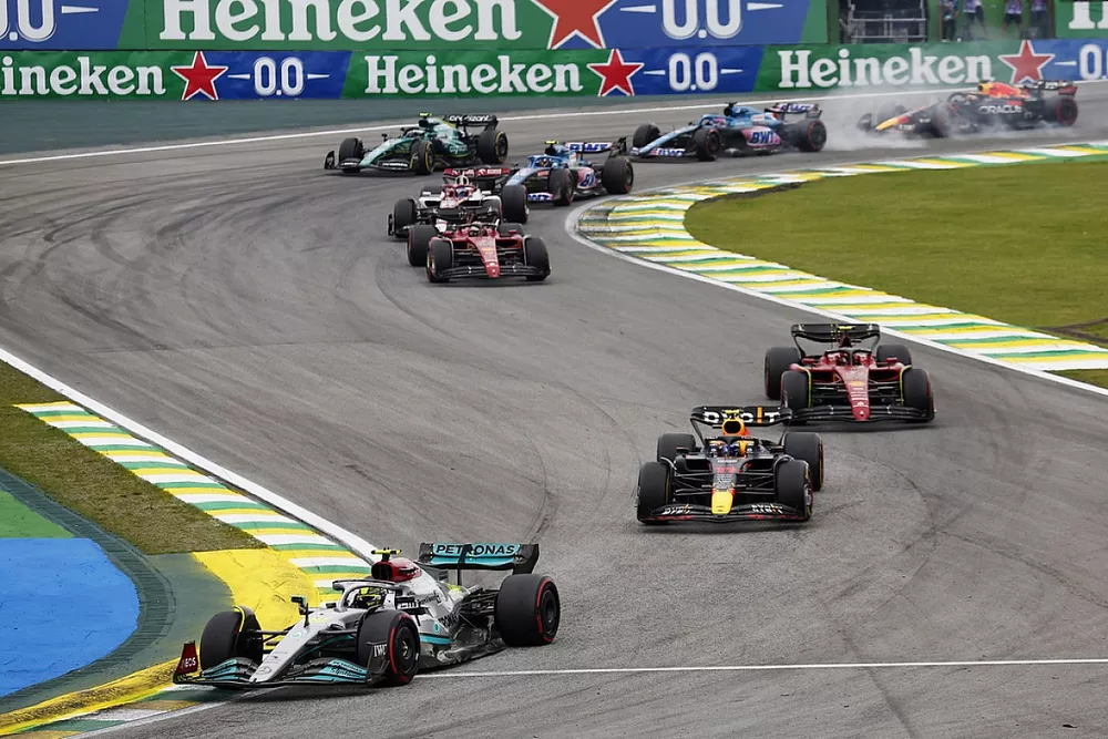 Lewis Hamilton, Mercedes W13, Sergio Perez, Red Bull Racing RB18, Carlos Sainz, Ferrari F1-75, Charles Leclerc, Ferrari F1-75, Valtteri Bottas, Alfa Romeo C42