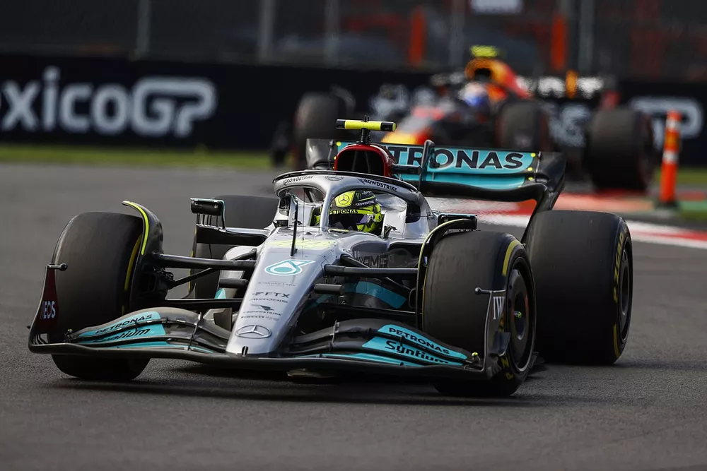 Lewis Hamilton, Mercedes W13