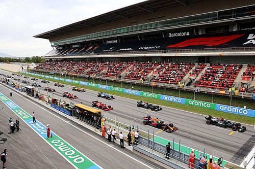 График работы гонщиков на тестах Ф1 в Барселоне