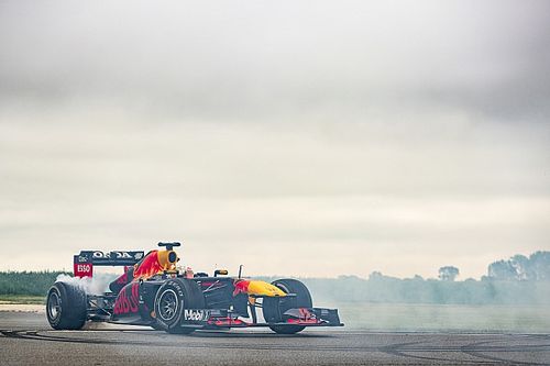 &iquest;Ricciardo ya tiene su primer evento como piloto de Red Bull?