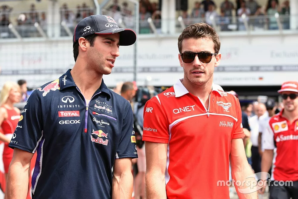 Daniel Ricciardo, Red Bull Racing, en Jules Bianchi, Marussia F1 Team