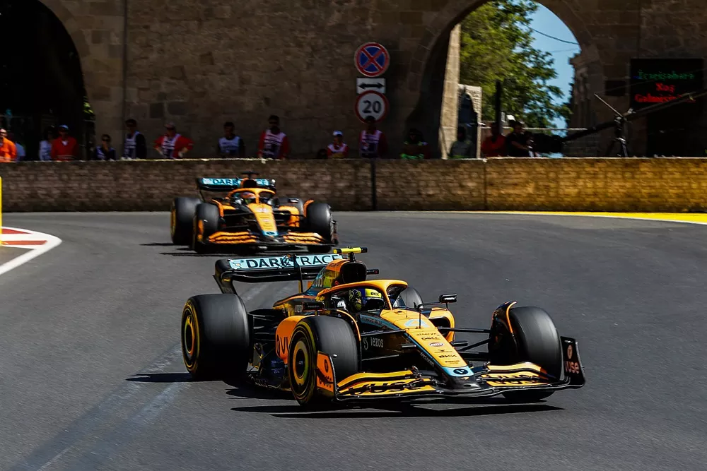 Lando Norris, McLaren MCL36, Daniel Ricciardo, McLaren MCL36