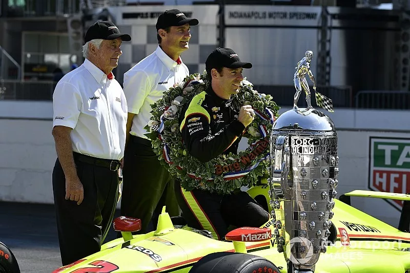 Simon Pagenaud, Team Penske Chevrolet, Tim Cindric y Roger Penske