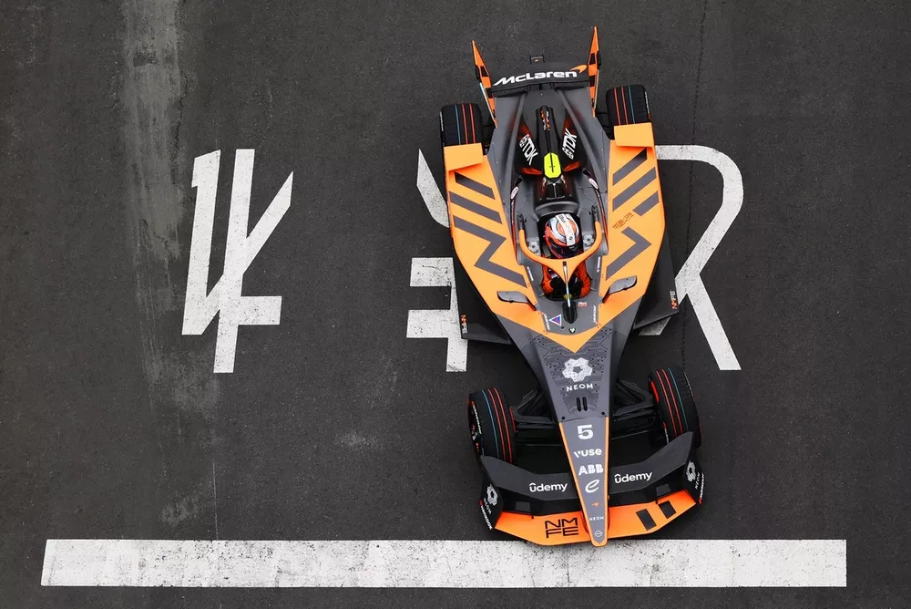 Taylor Barnard, NEOM McLaren Formula E Team