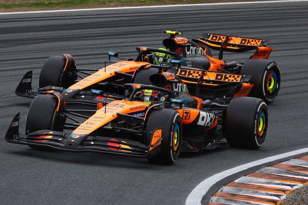 Lando Norris, McLaren, Oscar Piastri, McLaren