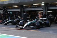 Antonelli admite que "hab&iacute;a m&aacute;s en la mesa" y Russell apunta al podio en Bak&uacute;