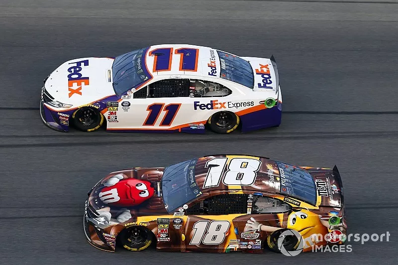 Kyle Busch, Joe Gibbs Racing, Toyota Camry M&M's Chocolate Bar and Denny Hamlin, Joe Gibbs Racing, Toyota Camry FedEx Express