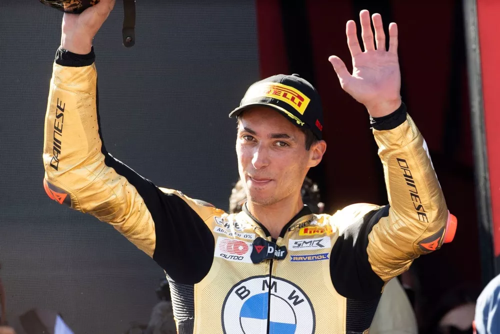 Toprak Razgatlioglu, BMW Motorrad WorldSBK Team celebra el t&iacute;tulo del WorldSBK