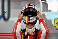 GALERIA: Vettel e a arte de burlar a censura a pinturas de capacete diferentes