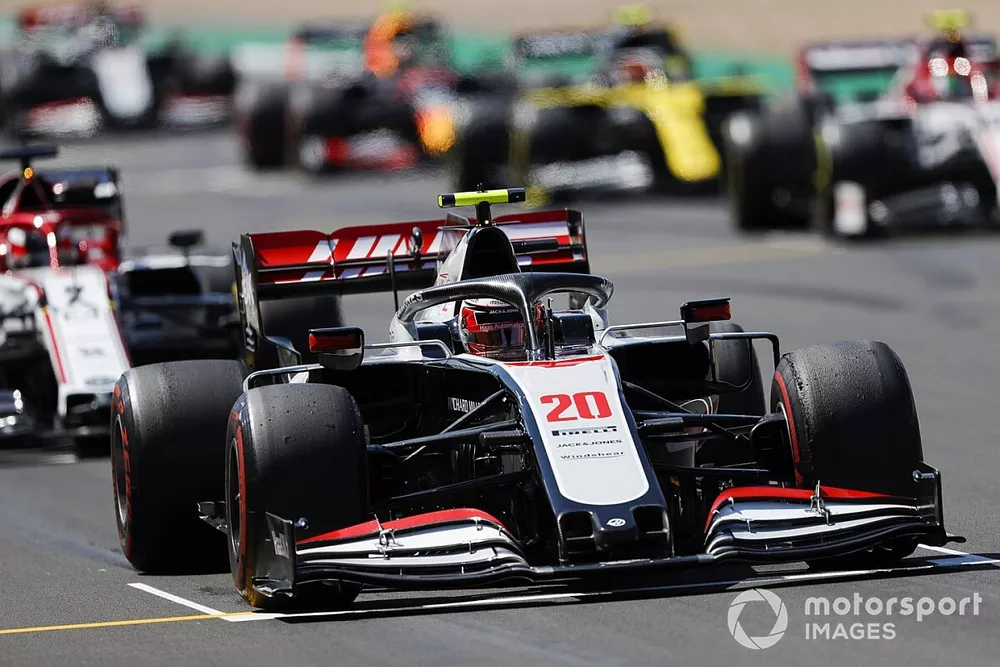 Kevin Magnussen, Haas VF-20, practices his start procedures