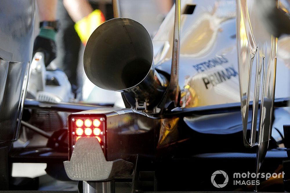 Nico Rosberg,  Mercedes AMG F1 W05 prueba una configuración de escape más ruidosa