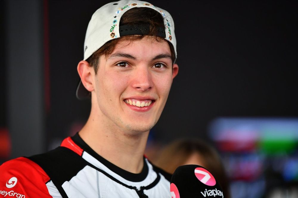 Oliver Bearman admite ter sentido nervosismo em batalha roda a roda com Verstappen no GP do México