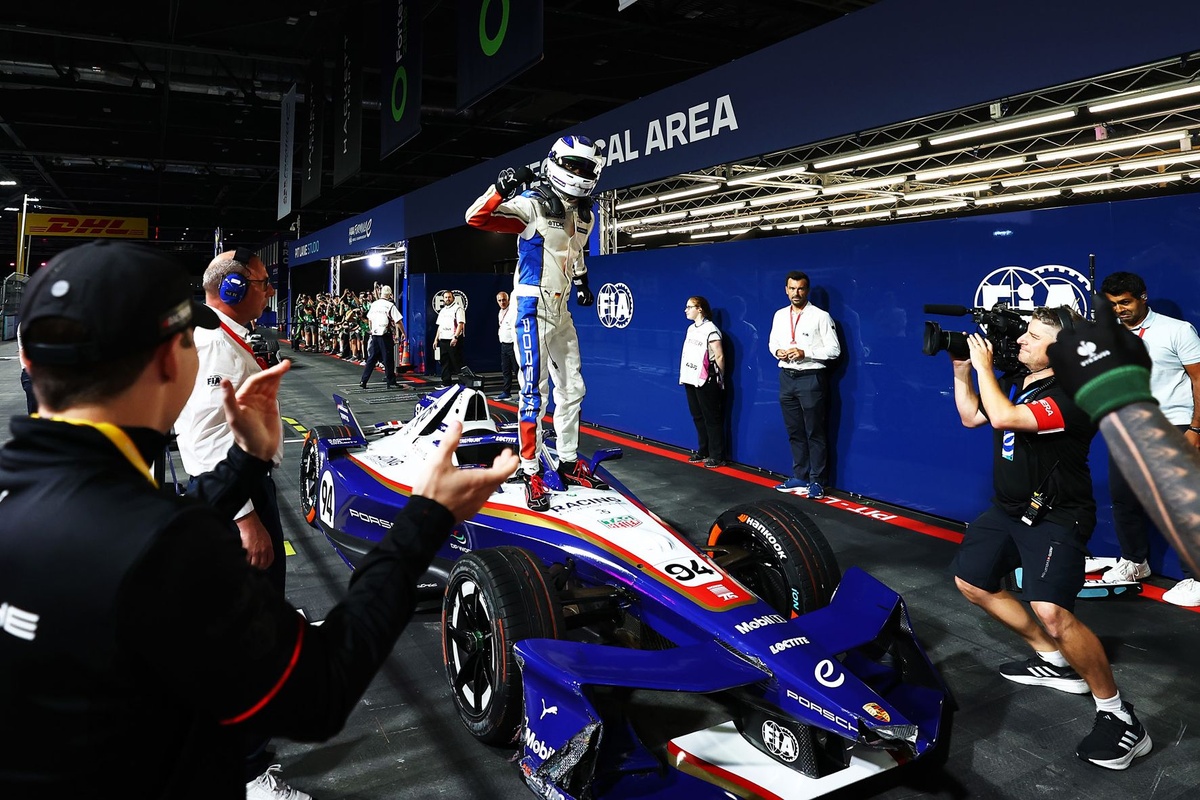 Formula E London E-Prix: Wehrlein takes second title despite no points ...