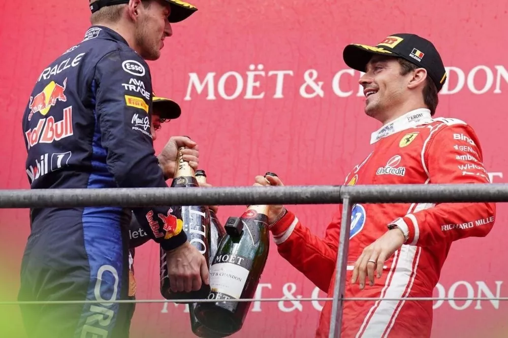 max-verstappen-red-bull-charles-leclerc-ferrari-belgium-2026-planetf1-1320x742