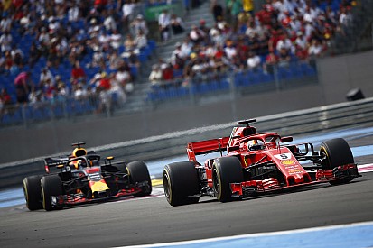 Vettel, sorprendido de su remontada asistida por el viento