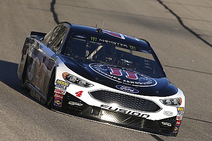 Harvick remains untouchable in Stage 2 at Atlanta