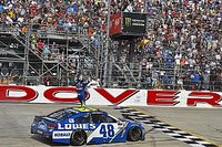 NASCAR: Jimmie Johnson holt 11. Dover-Sieg in letzter Sekunde