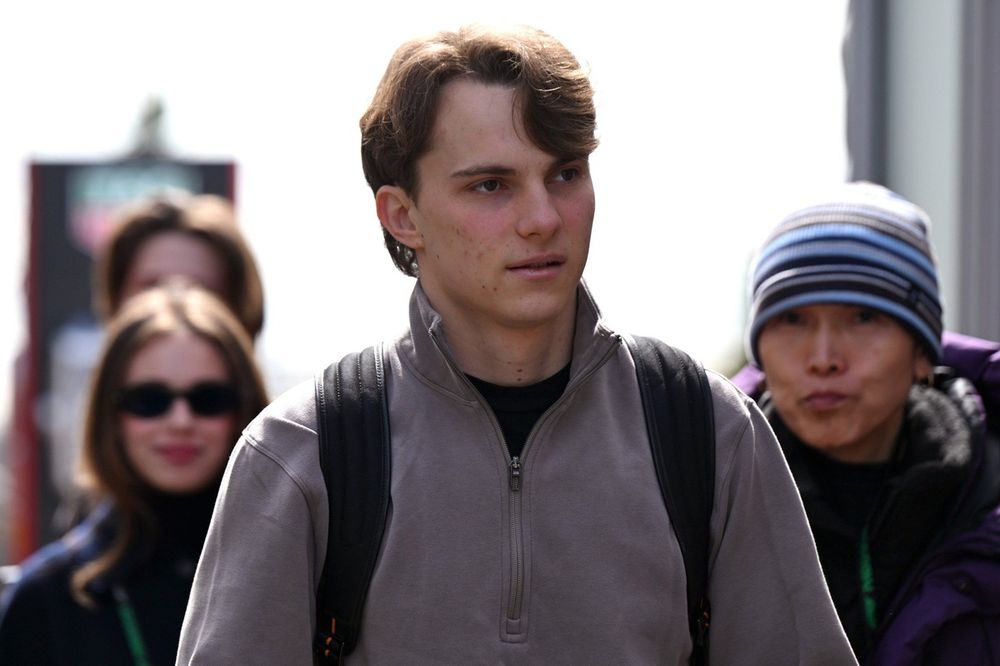 皮亚斯特里暂别F1,驾驶V8超级房车荣归故里