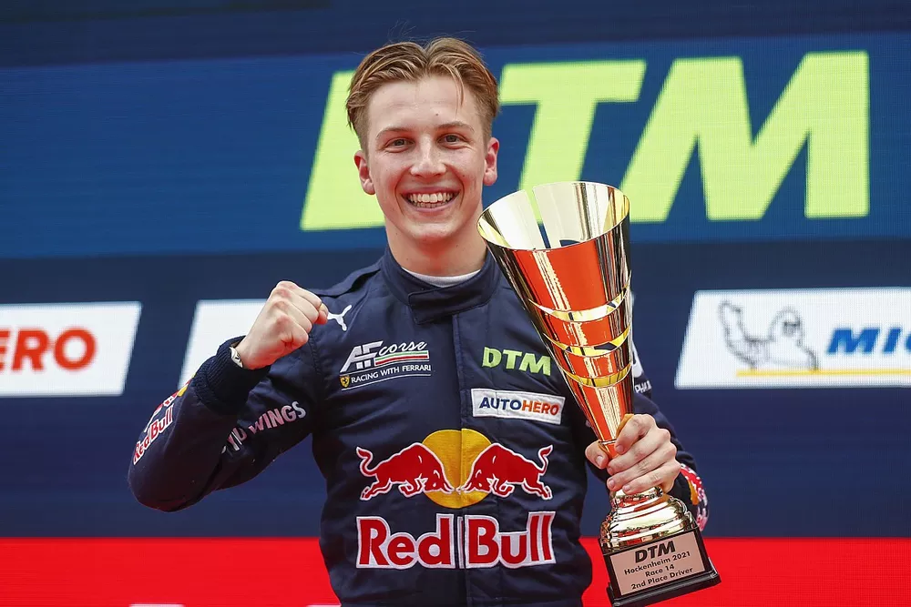 Podium: Liam Lawson, AF Corse