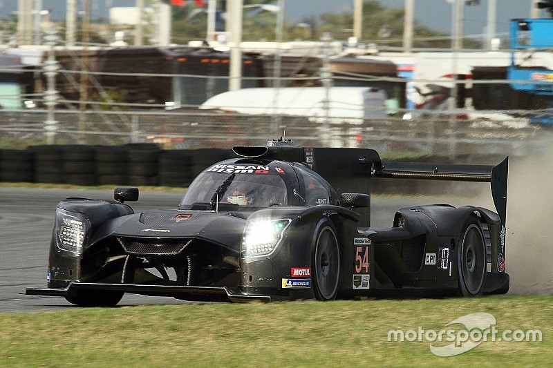 Nissan edges Mazda in final Roar test at Daytona