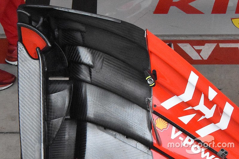 Ferrari: nella parte interna della paratia laterale dell'ala c'è un profilo in più