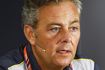 Pirelli, Isola: "A Suzuka potremmo vedere livelli di usura e degrado più elevati del solito"