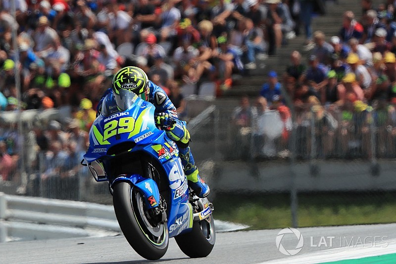 Iannone accuses Suzuki of favouring teammate Rins