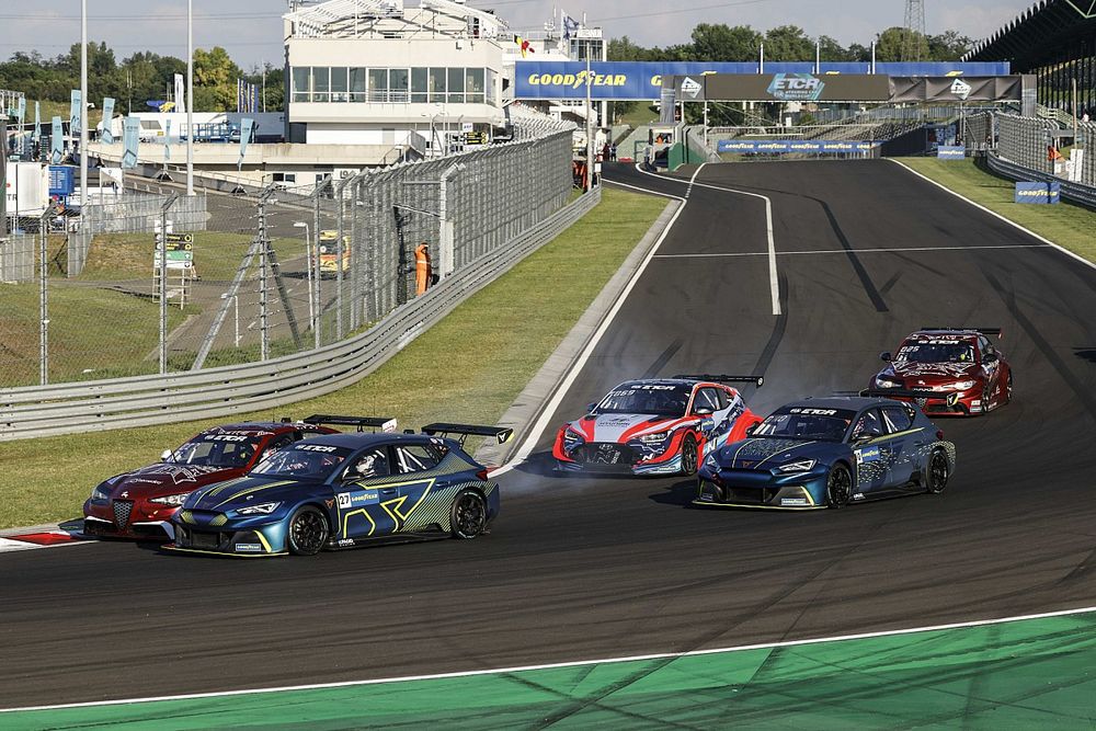 Arrancada,  Adrien Tambay, Cupra EKS, Cupra e-Racer líder