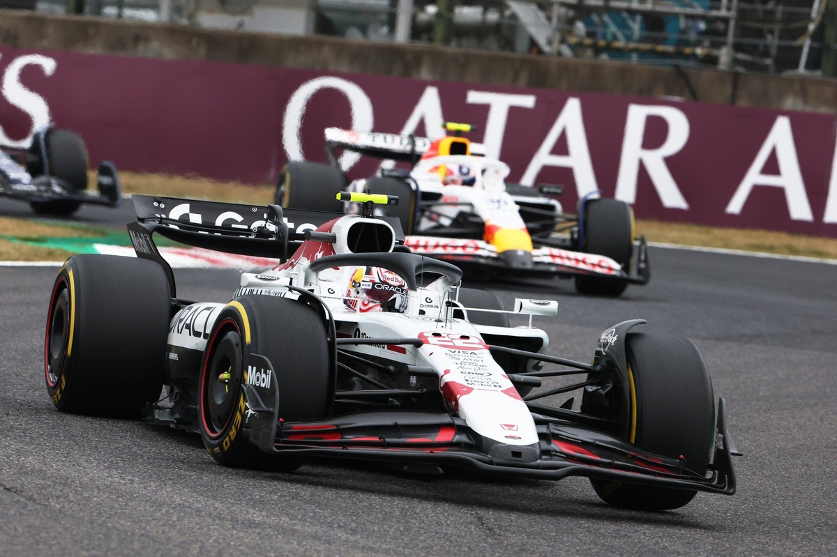 【全品送料無料】 liam-lawson-racing-bulls-team-.jpg スポーツ選手