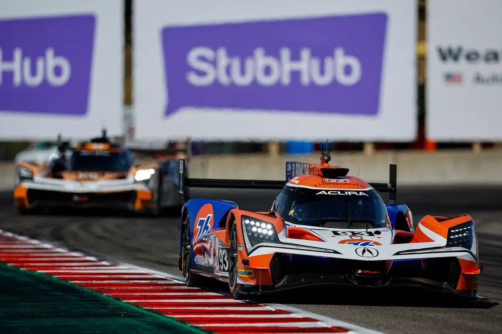 #93 Acura Meyer Shank Racing w/Curb Agajanian: Renger van der Zande, Nick Yelloly
