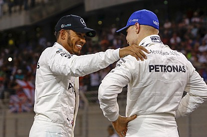Hamilton: Bottas inanılmaz bir sıralama turu çıkardı
