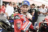 Dovizioso: "Rossi y Rins pelear&aacute;n por el t&iacute;tulo hasta el final"
