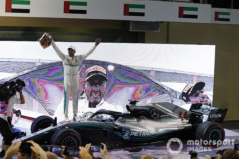 Le vainqueur Lewis Hamilton, Mercedes AMG F1