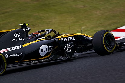 Сайнс: Ключ до поганої форми Renault – брак оновлень двигуна