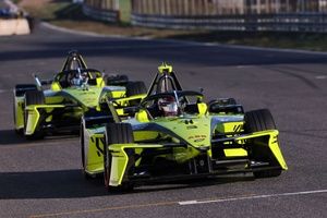 Beckmann marca el ritmo y Porsche lidera la carrera de simulación