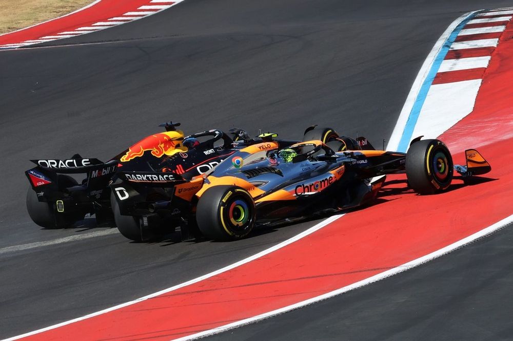 Max Verstappen, Red Bull Racing RB20, Lando Norris, McLaren MCL38