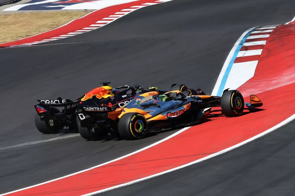 Max Verstappen, Red Bull Racing RB20, Lando Norris, McLaren MCL38