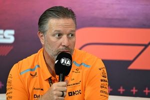 Zak Brown uderza w Helmuta Marko