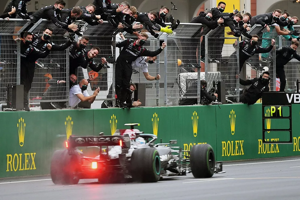 Race winner Valtteri Bottas, Mercedes W12