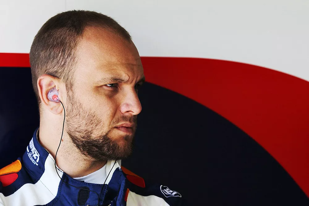 Marco Sorensen, Beechdean AMR Aston Martin V8 Vantage GT3