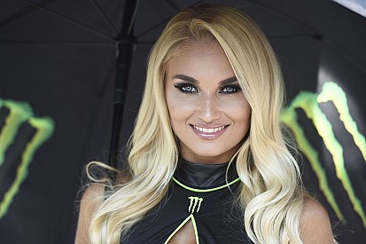 Fotogallery: ecco le grid girl del GP di San Marino e della Riviera di Rimini di MotoGP